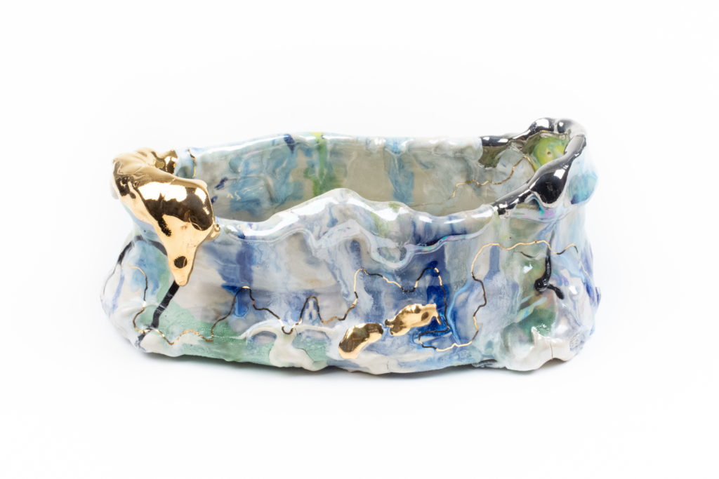 Andrew Casto, Accumulation Vessel 90, 2021, Porcelain and Gold Lusters, 4 1/2 x 11 x 6 1/2 inches